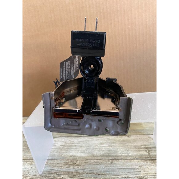 Bath & Body Works Witches Cottage Haunted House Wallflowers Plug-In Halloween - Picture 8 of 16